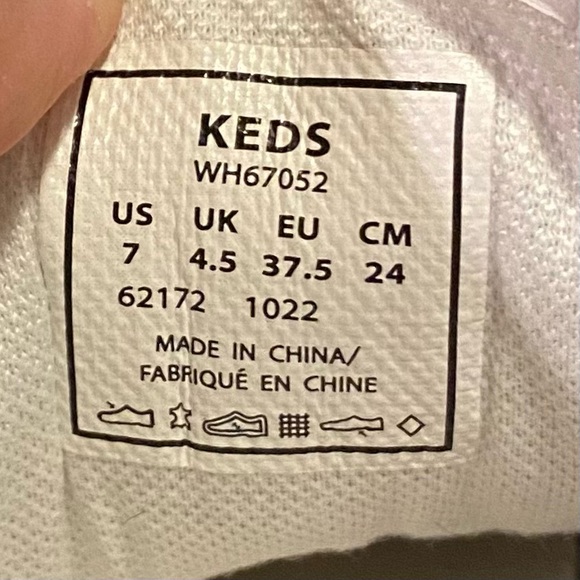 Keds | Center III Leather Lace Up | White Classic Understated Sneakers - Picture 8 of 15